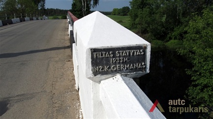 1933 m. tiltui suteiktas S. Dariaus ir S. Girėno vardas. R. Naujoko nuotr., 2011 m.