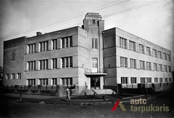 J. Jablonskio pradžios mokyklos pastataskaune apie 1930m. LCVA fotodokumentų skyrius.
