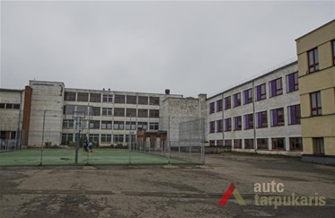 Sovietmečiu statyti korpusai. 2013 m. P. T. Laurinaičio nuotr.