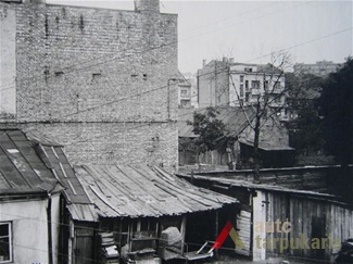 1956 m. vieno iš vidinių kiemų rekonstrukcija. S. Lukošiaus nuotr. KTU ASI archyvas