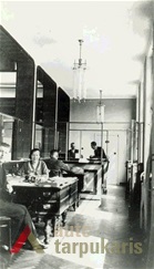 Banko darbuotojai. 1938 m., Karpavičiaus nuotr. Kėdainių krašto muziejaus archyvas, GEK 97353