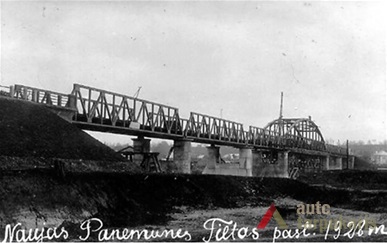 1927-1928 m. statytas Panemunės tiltas. H. Kebeikio asmeninės kolekcijos nuotr.
