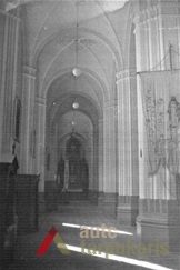 Plungės bažnyčios nava. KTU ASI archyvo nuotr., ASI, Sk-05580