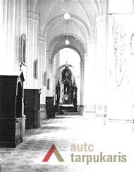 Plungės bažnyčios šoninė nava. KTU ASI archyvo nuotr., ASI, Sk-05735