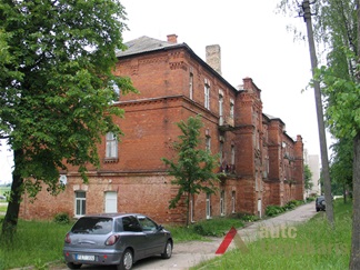 Karininkų gyvenamasis namas. Nuotr. N. Steponaitytės, 2012 m.
