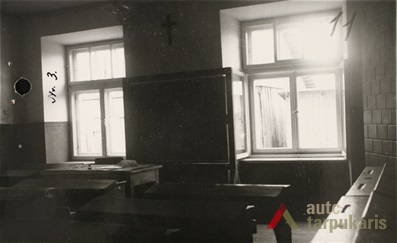 Classroom in old gymnasium. From Lithuanian central state archive.