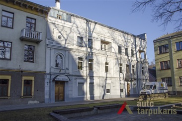 Pastatas Nepriklausomybės a. 5, kuriame veikė Onos Stanelienės siūvykla. 2014 m. P. T. Laurinaičio nuotr.