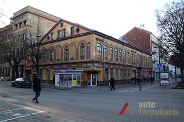 Pastatas Laisvės al. 39, kuriame veikė Ekonominės karių bendrovės tekstilės krautuvė. 2014 m. P. T. Laurinaičio nuotr.