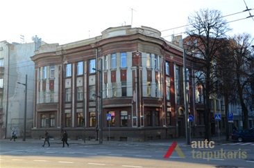 Pastatas Laisvės al. 9. 2014 m. P. T. Laurinaičio nuotr.