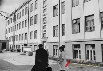 Textile factory „Kaspinas“. Photo by E. Katinas, 1973, from Lithuanian central state archive, photodocuments department.