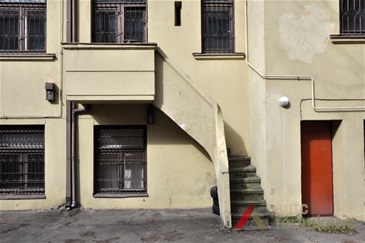 Staircase at back façade. Photo by V. Petrulis, 2016.