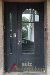 V. Putvinskio g. 32 durys, R. Kilinskaitės nuotr., 2016 m.