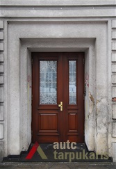 Pagrindinio fasado durys. V. Petrulio nuotr., 2017 m.