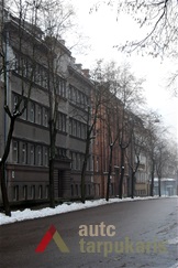 E. Ožeškienės gatvės išklotinė su tarpukario pastatais. V. Petrulio nuotr., 2017 m. 