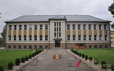 Primary school in Kavarskas. Photo by V. Petrulis, 2018.