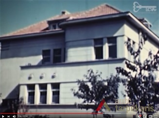 Pagrindinis fasadas tarpukariu iš K. ir M. Matuzų filmo „Spalvota Lietuva“, Lietuvos centrinis valstybės archyvas, 1938 m.