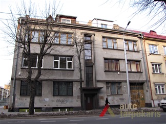 Pastato gatvės fasadas 2011 m. P. T. Laurinaičio nuotr.