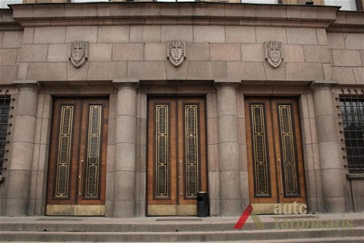 Main doors. 2008, V. Petrulis photo