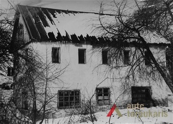 Ūkinis pastatas XX a. 4 deš. pab., neišlikęs. V. Struckienės nuotr., 1976 m. Iš Leipalingio krastotyros muziejaus